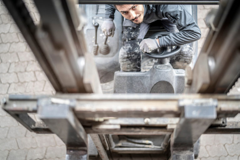 Forklift Masts Types and Functionality